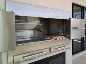 Custom braai with sizzler and chopping board